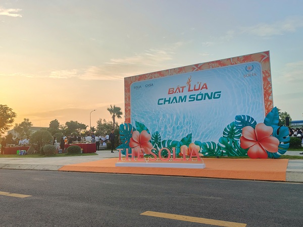 Cung cấp thiết bị sự kiện “Bật lửa – Chạm sóng” tại The Solia Bến Lức - Long An