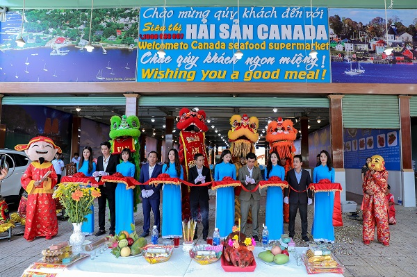 Khai trương Nhà hàng Hải sản Canada