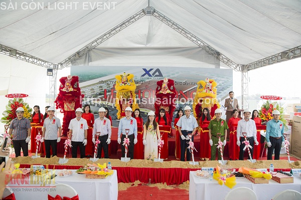 Tổ chức lễ khởi công chợ xuyên Á - Long An