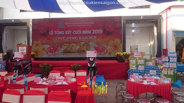 Tổ chức tiệc tất niên công ty Famisea