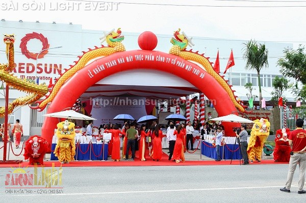 Tổ chức sự kiện