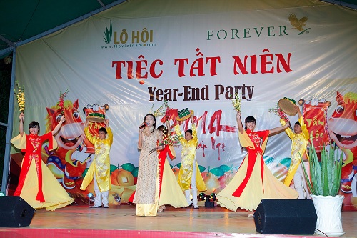 Tổ chức tiệc tất niên cho công ty