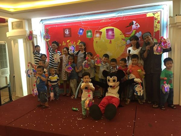 Tổ chức trung thu cho thiếu nhi