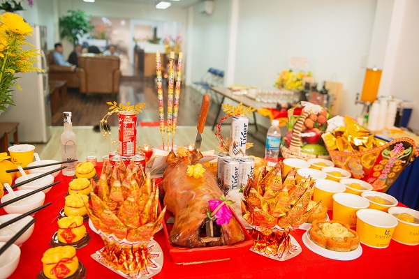 Văn cúng khai trương đầu năm giúp làm ăn thuận lợi
