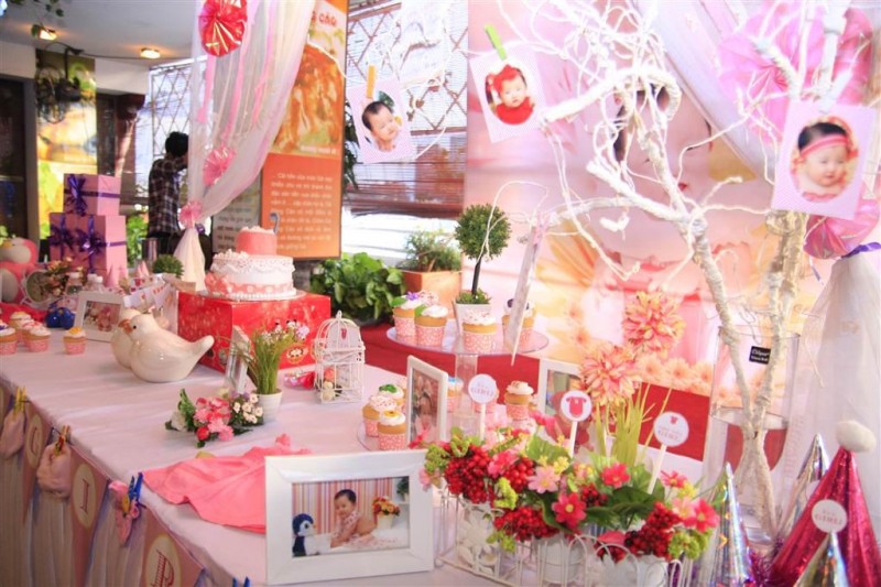 Tổ chức sinh nhật cho bé 1 tuổi