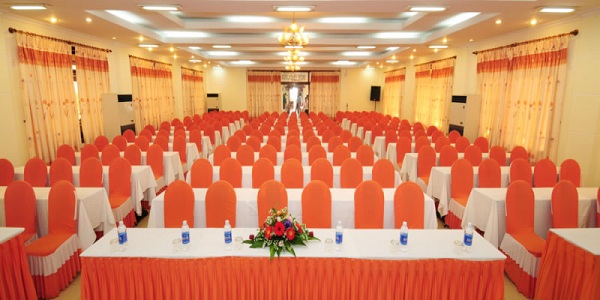 Phân biệt giữa hội nghị và hội thảo