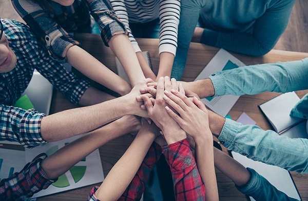 Top 10 trò chơi team building thông minh vui nhộn